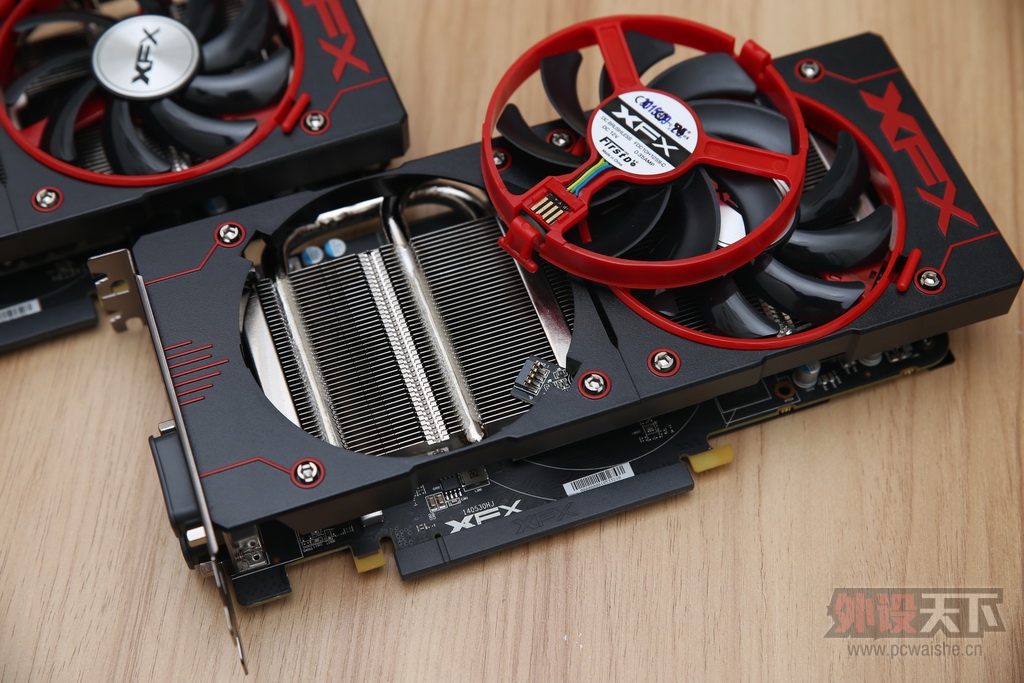 XFX R9 380X�Կ� ��⣬����ʵ��