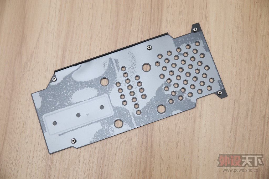XFX R9 380X�Կ� ��⣬����ʵ��