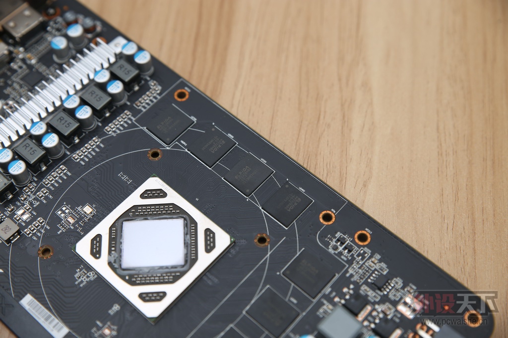 XFX R9 380X�Կ� ��⣬����ʵ��