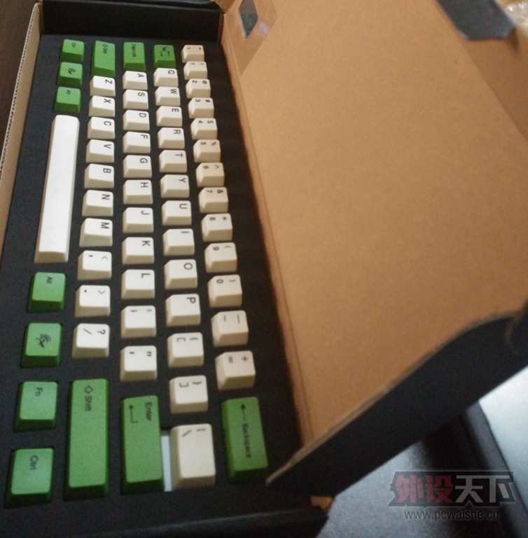 ���½���FC750R��ɫ���� ��ħ��Ѽ������108��������ñ 880��˳��½��