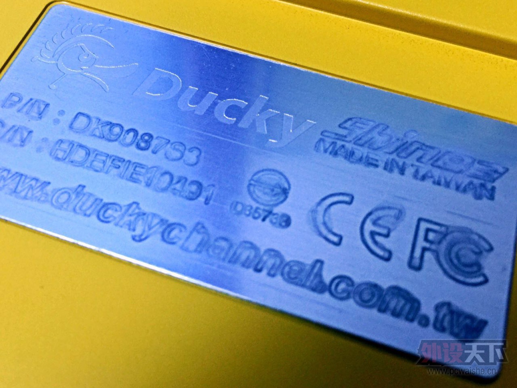 ꡿ Ducky 9087S3