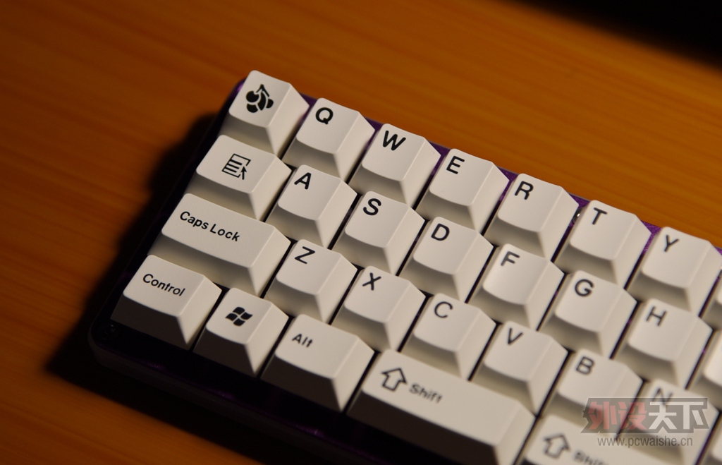 40%