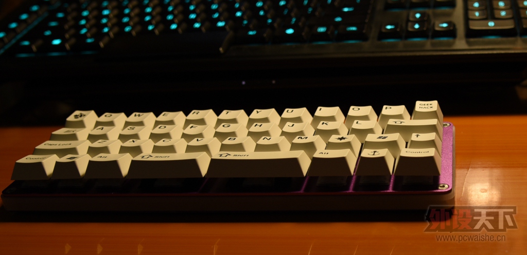 40%