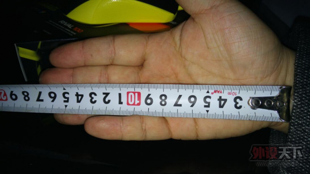 ���ǵ�RIVAL 100�ոյ���  ����
