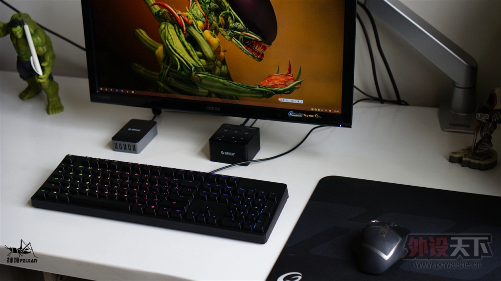 ����Likeyboard�Ĺ��¡���ֻ�غ��ڼ��̶���