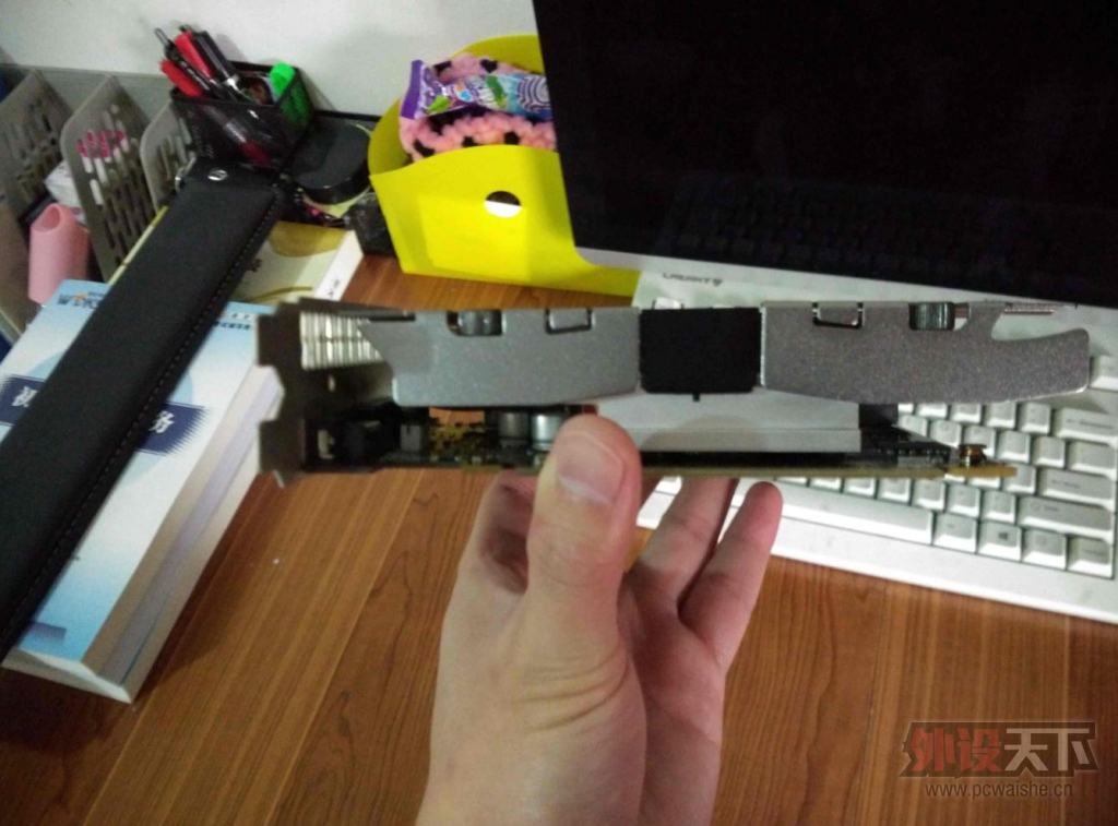 �����ݡ��װ�V500  �޼�G700s