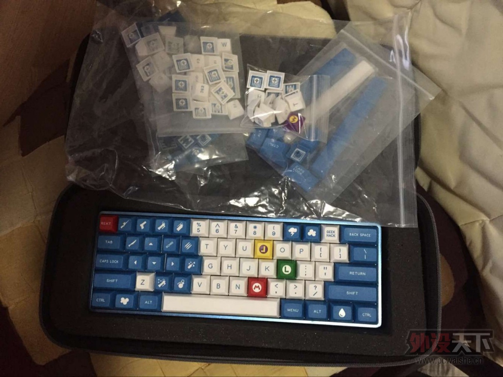 [�ϲ�] POKER2 MKC���̣�˪���ף�KK60ľ������