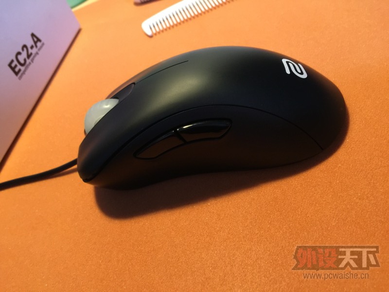 ���Ϻ���ZOWIE EC2-A �ϵ��L