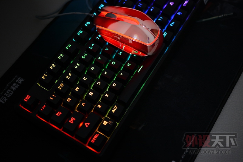 �������Ļò�����RGB����