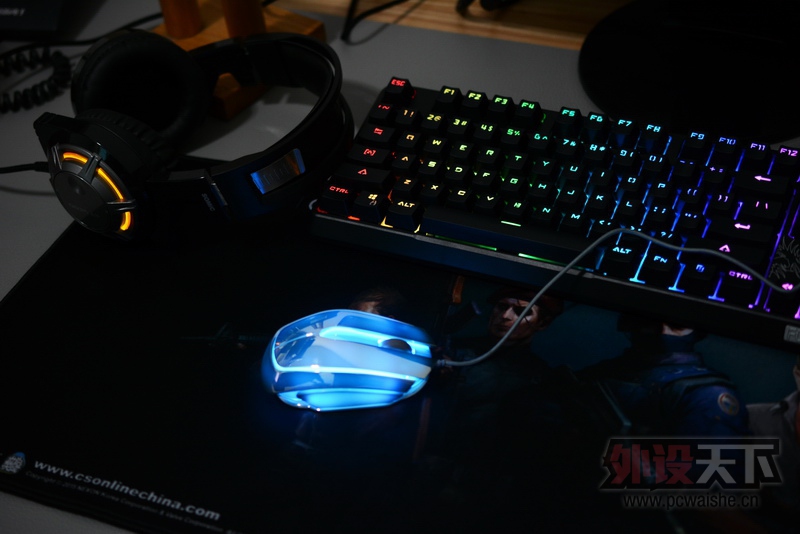 �������Ļò�����RGB����