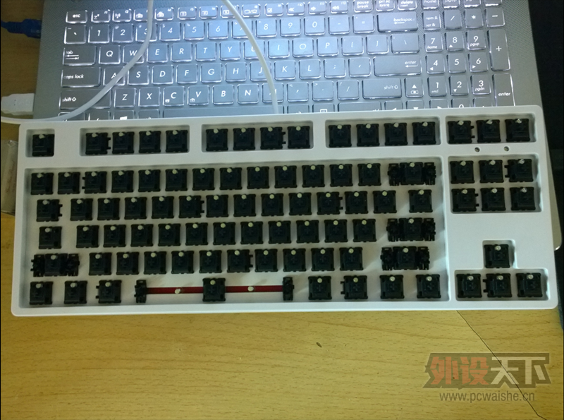 ���ѳ���IKBC G87�����ƺ��� ������ñ