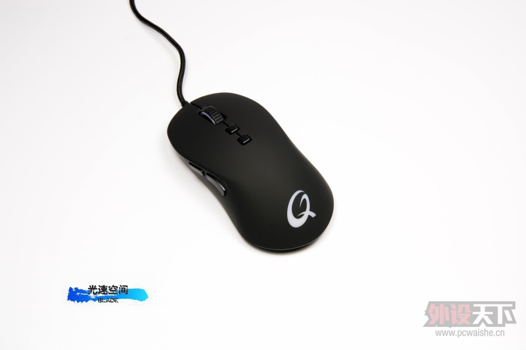�Գ�����������д��һ�����黳-QPAD DX-20����