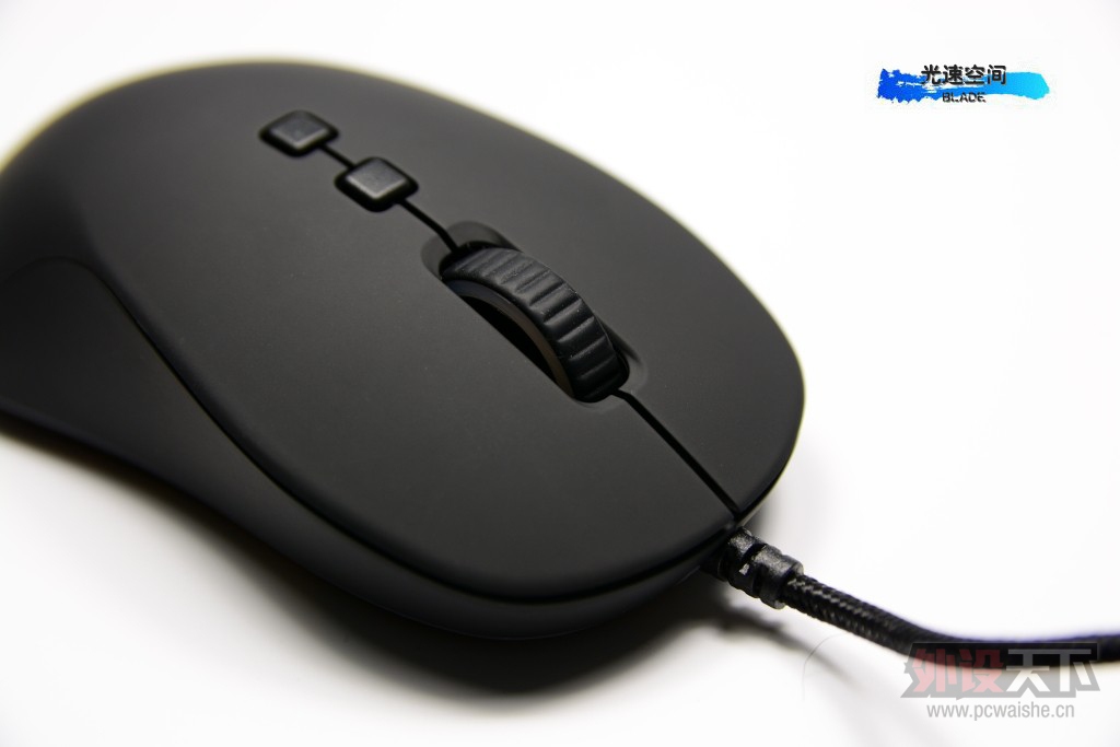 �Գ�����������д��һ�����黳-QPAD DX-20����