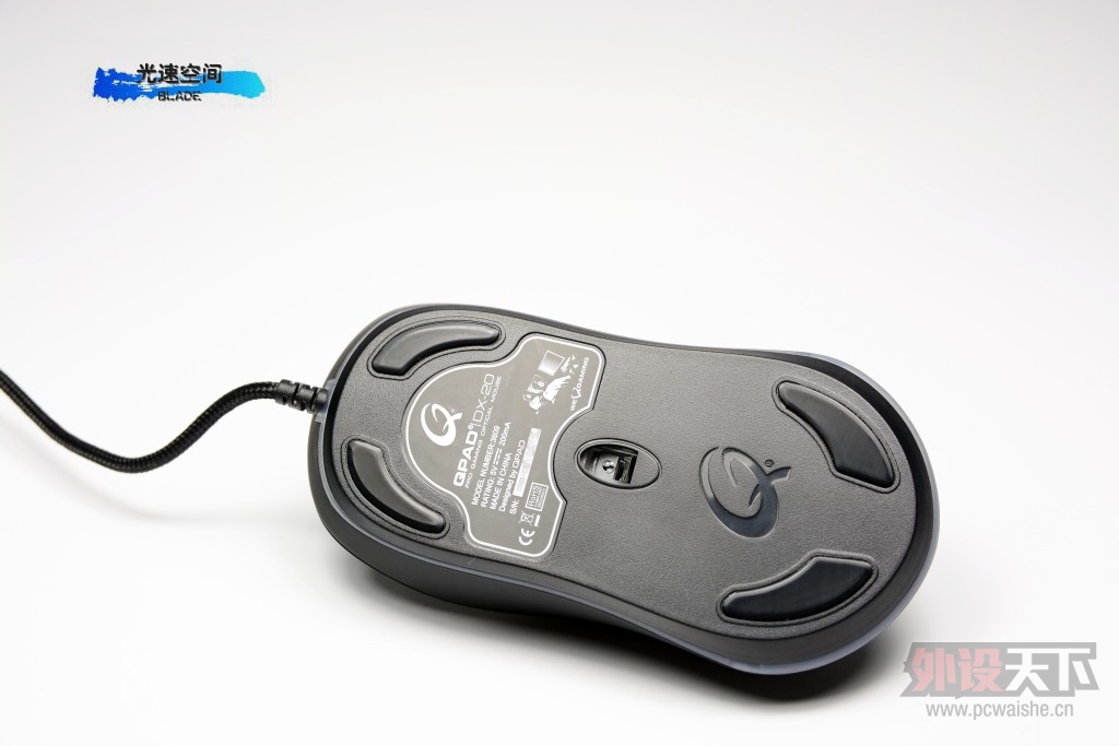 �Գ�����������д��һ�����黳-QPAD DX-20����