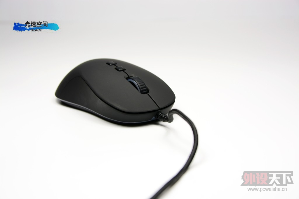 �Գ�����������д��һ�����黳-QPAD DX-20����