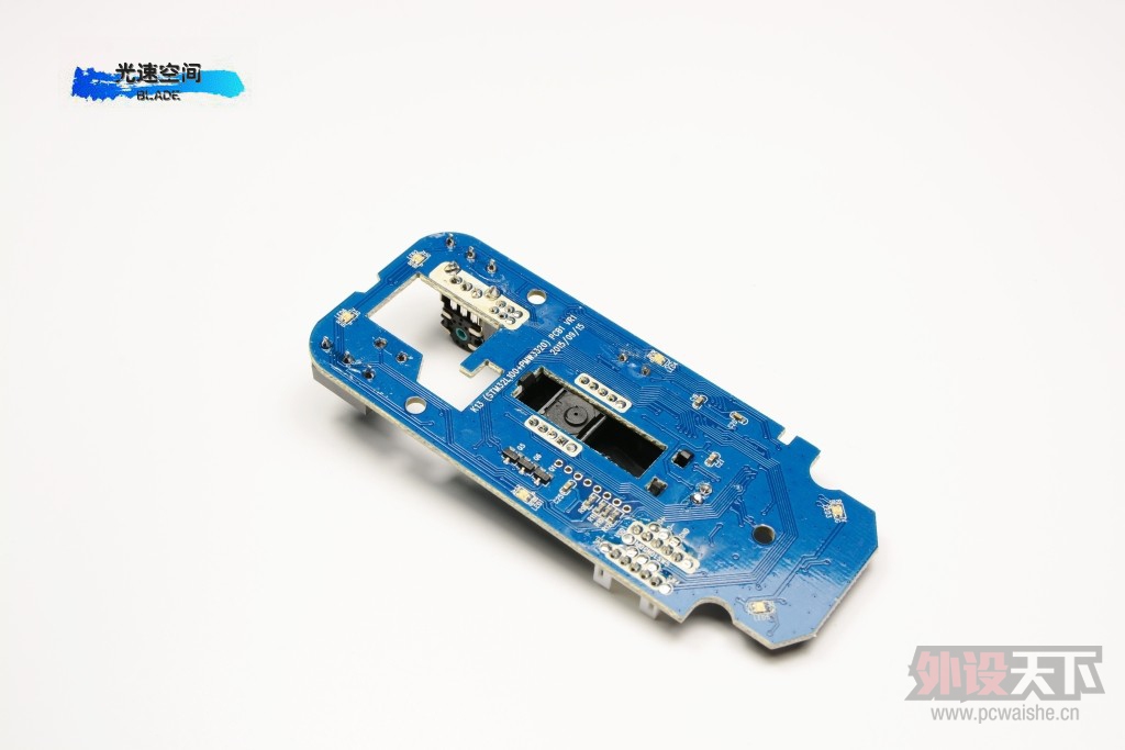 �Գ�����������д��һ�����黳-QPAD DX-20����