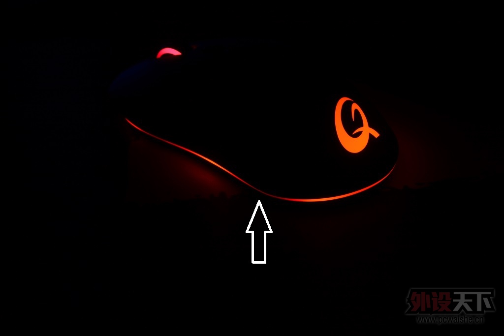 �Գ�����������д��һ�����黳-QPAD DX-20����