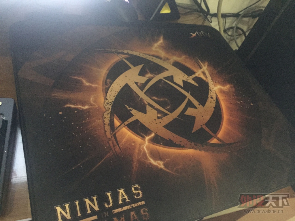 ���ѳ�������ZOWIE AM