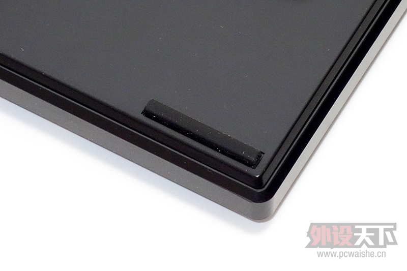 ħ��ѼDucky ONE��е��������