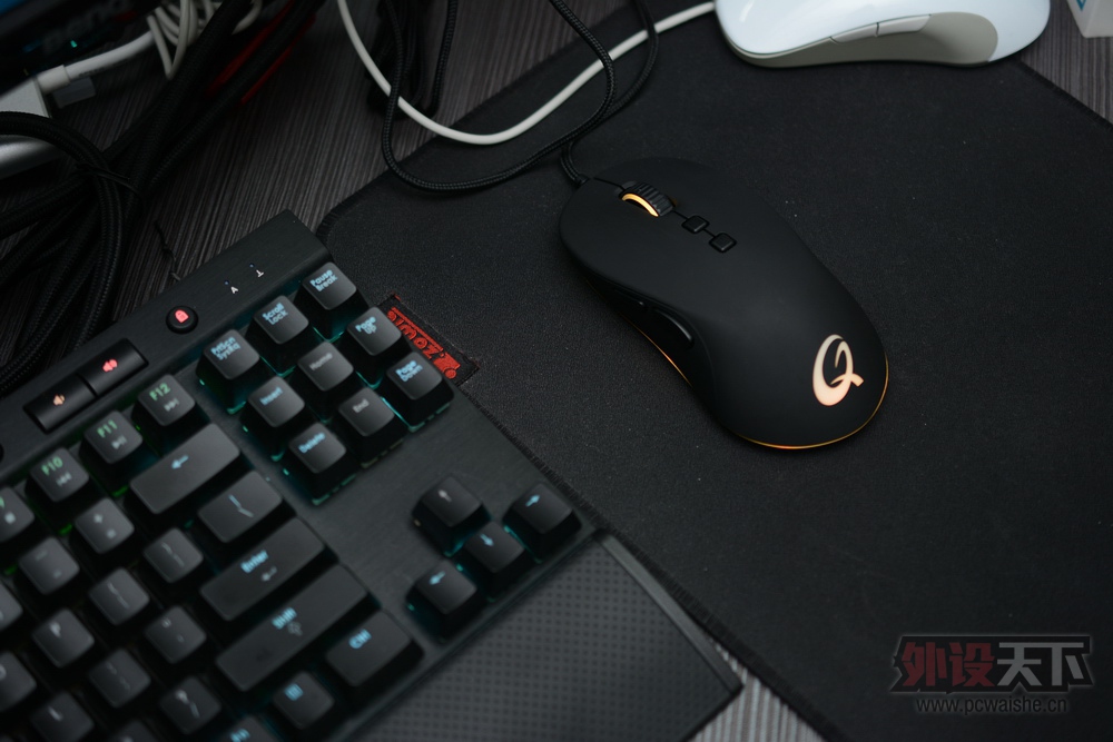 RGB�ؼ�����Ҫ�����ʣ�QPAD DX-20����