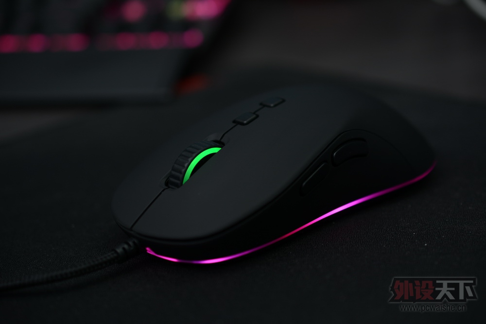 RGB�ؼ�����Ҫ�����ʣ�QPAD DX-20����