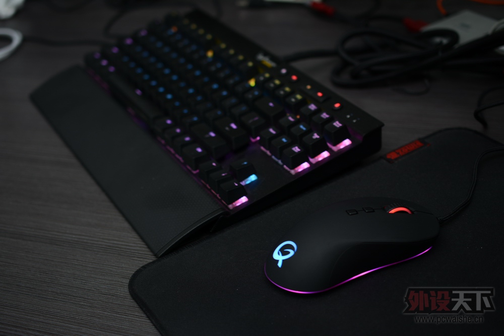 RGB�ؼ�����Ҫ�����ʣ�QPAD DX-20����