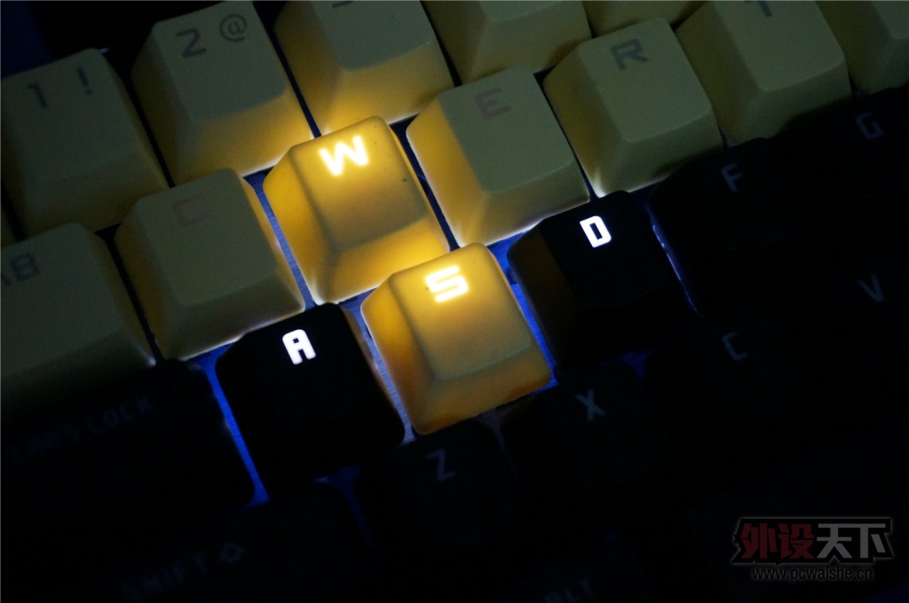 PBT˫ɫע͸ּϻĵãɫǿ