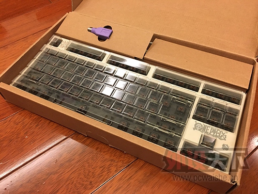 ���Ϻ����ո���ʰ�����ļ������̣�filco��realfoece.�۸����꣡