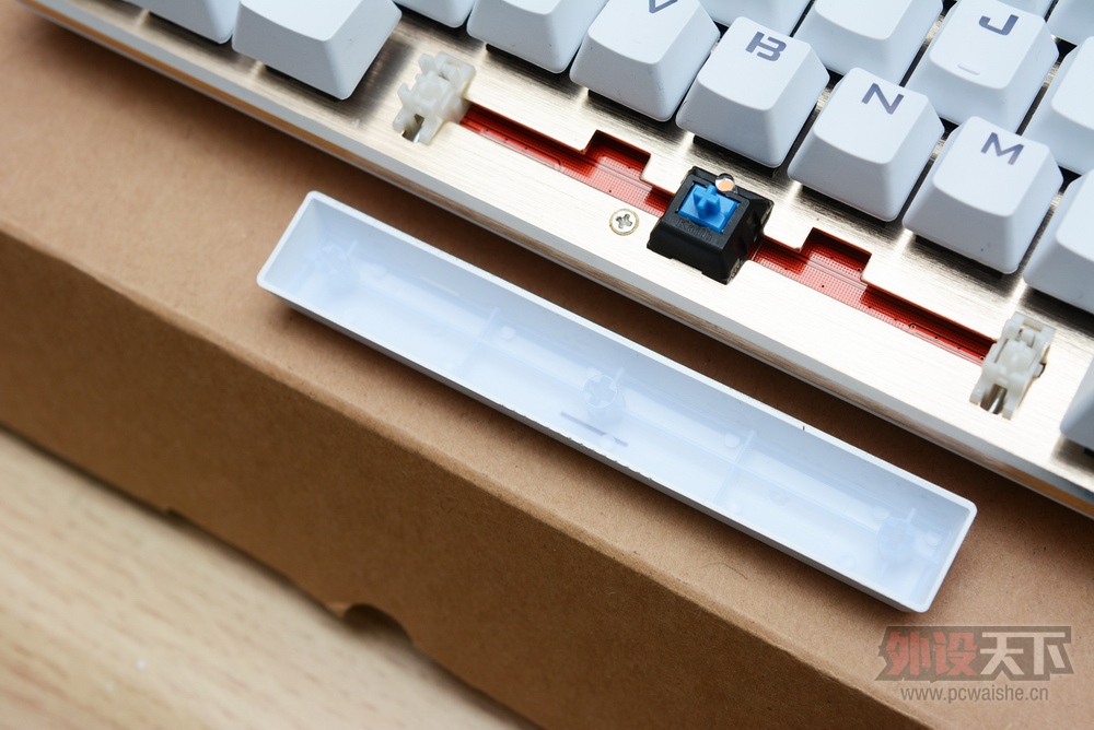 ���������ɻ�е���̺͸��˻�е��ʲô��ͬ��