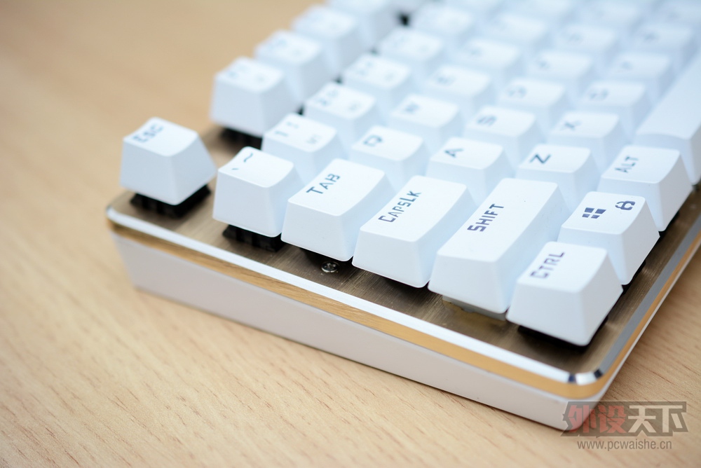 ���������ɻ�е���̺͸��˻�е��ʲô��ͬ��