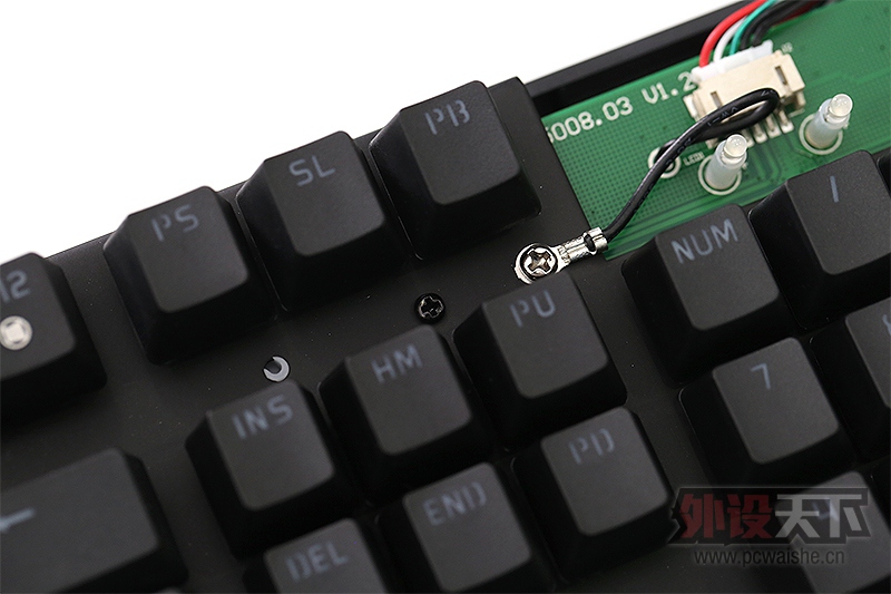 ������⡿��ľ�ֻʣ�����ˣ��������APEX M260��е���̲��