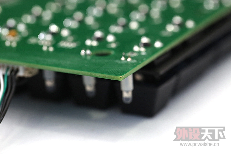 ������⡿��ľ�ֻʣ�����ˣ��������APEX M260��е���̲��