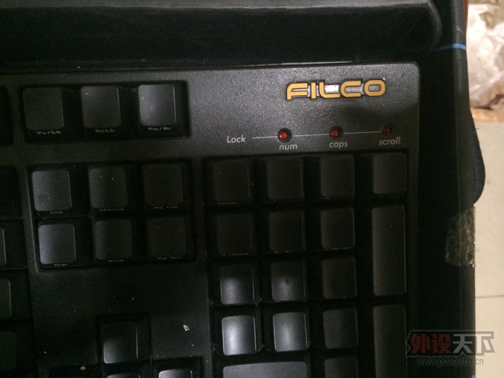 [�ݳ�][���]  ��һ������ ӣ��g80-3000 filcoһ�����  ���ߺڹѸ�һ�� �۸�...