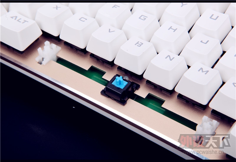�����ĳ����顿���ż�������Ʒ-ɭ����S-J1 104������