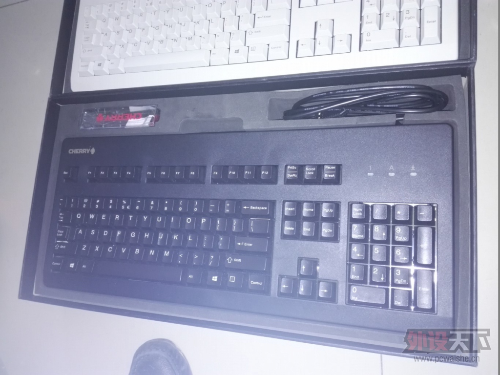 ���㽭��ӣ��G8-3000��ɫ�����ɫ���� 9.5���� ����