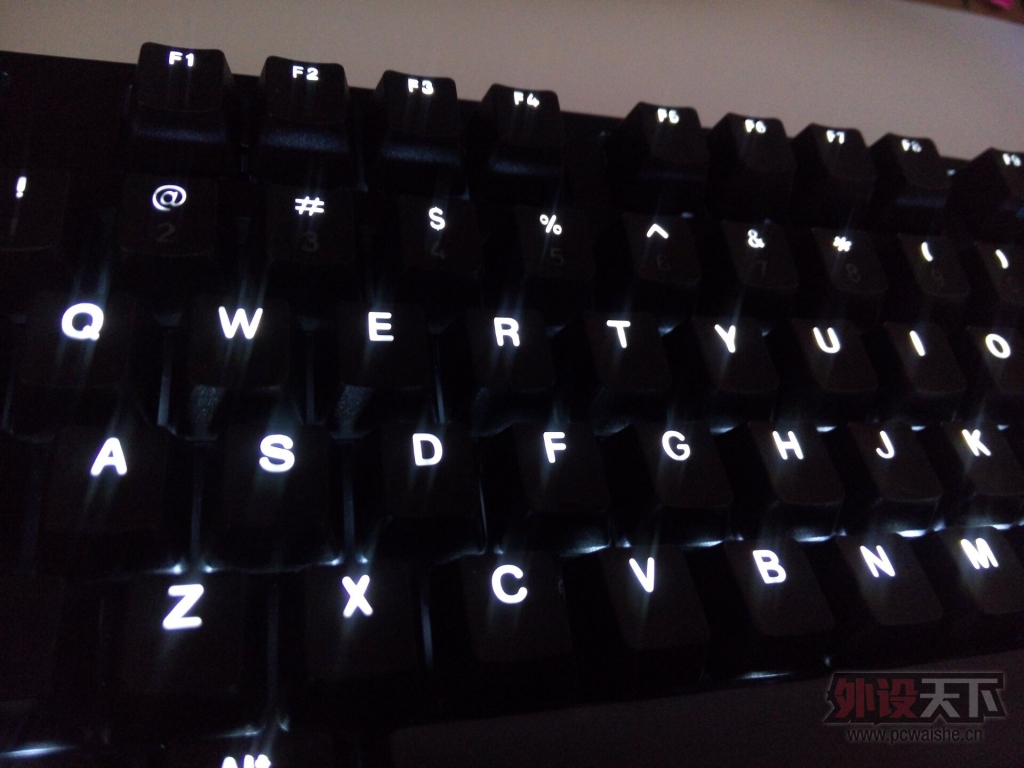 IKBC-G104 ��ɫ����İ׵ƿ������