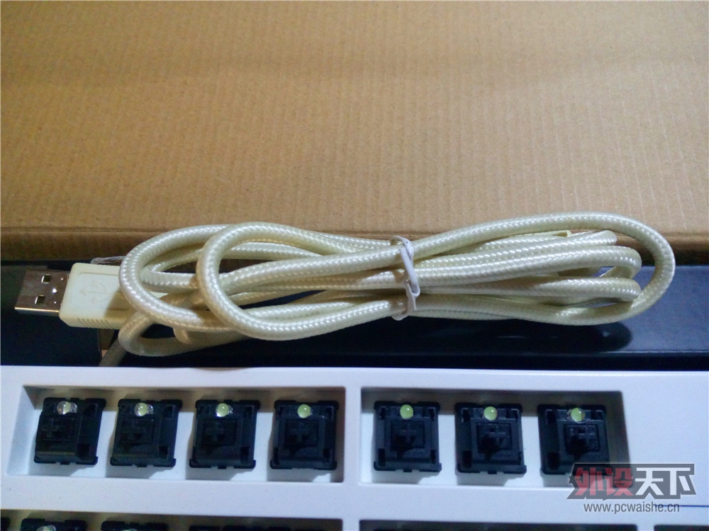 122608de1mbgti7izd21b1.jpg