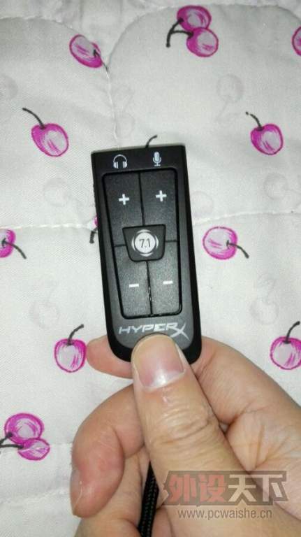 ���Ϻ���������ʿ�� HperX Cloud 2 7.1�������� �ѳ�