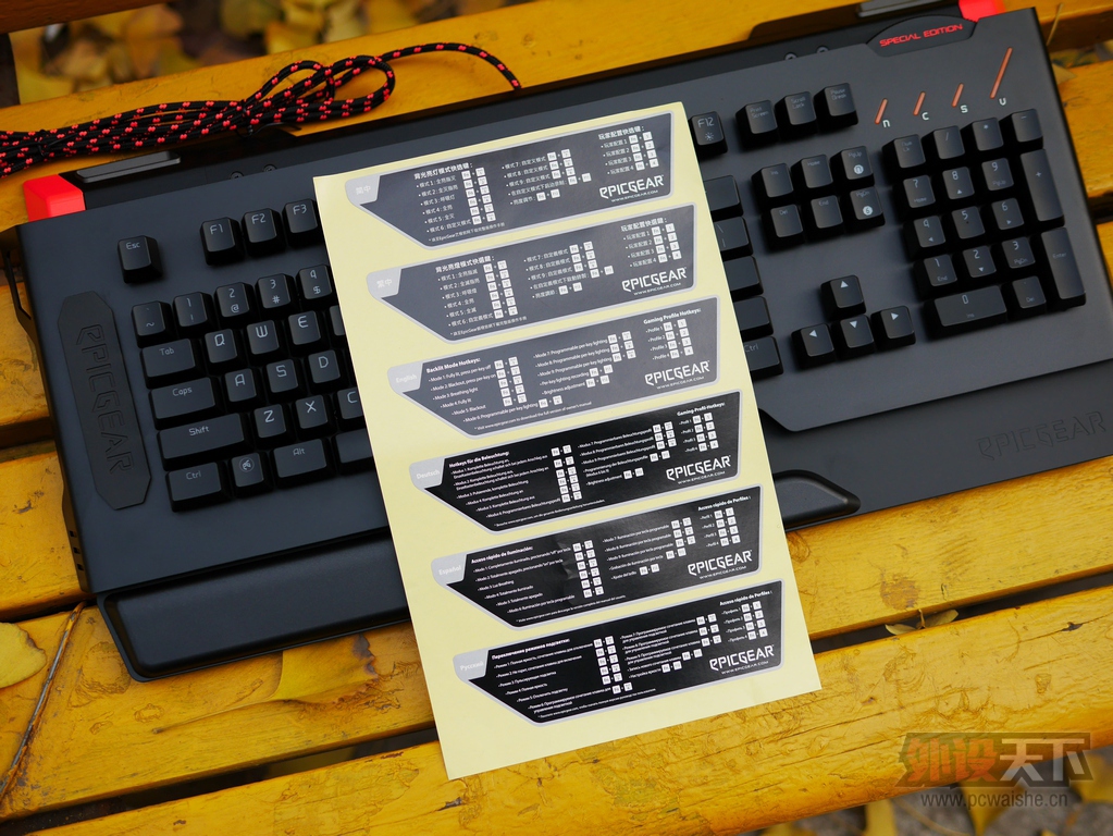 �켫��Epicgear��EG��ħ��M-��Ϸ��е���̺�ɫ���Ὺ������