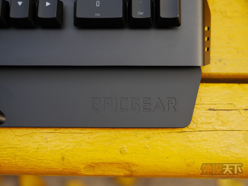 �켫��Epicgear��EG��ħ��M-��Ϸ��е���̺�ɫ���Ὺ������