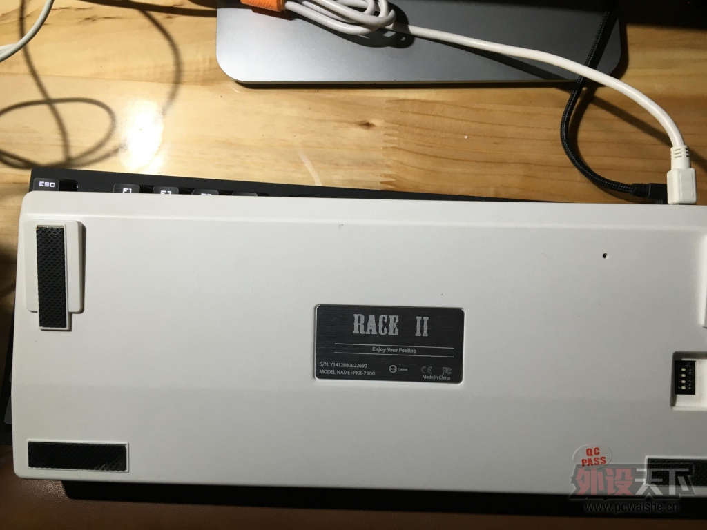 [�Ϻ�]KBT RACE2���࣬����KONE PURE,XBOXONE�ֱ�