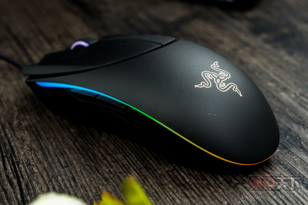 �����ӡ�Ц������˵���� Razer DIAMONDBACK����
