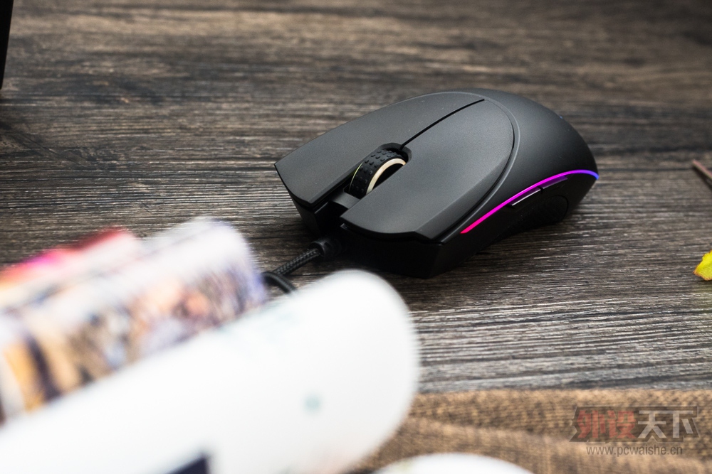 �����ӡ�Ц������˵���� Razer DIAMONDBACK����