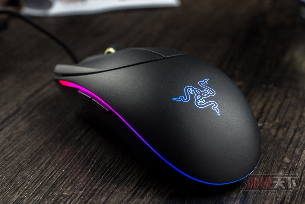 �����ӡ�Ц������˵���� Razer DIAMONDBACK����