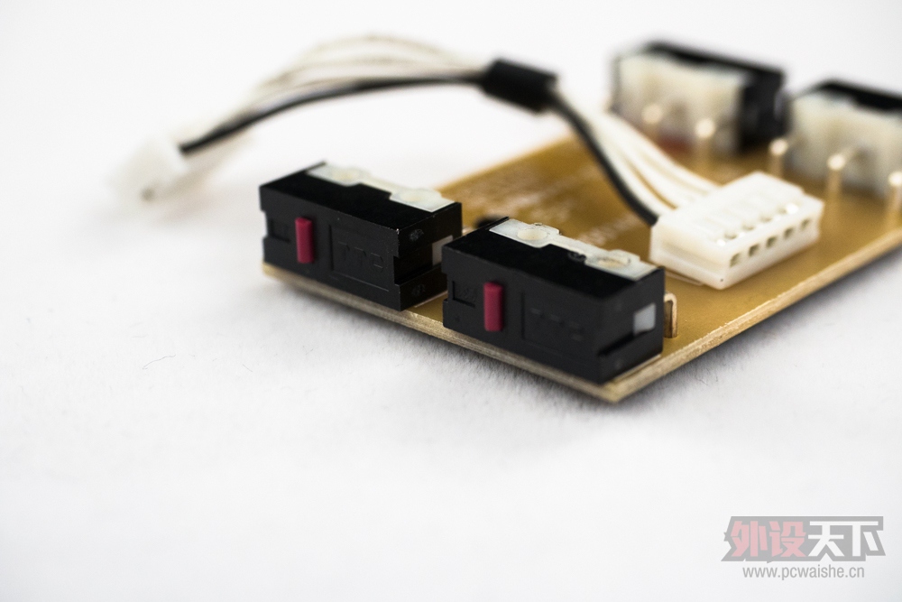 �����ӡ�Ц������˵���� Razer DIAMONDBACK����