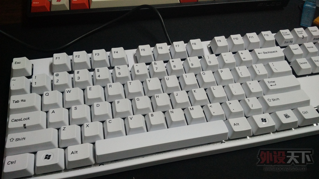 ���ѳ������½���������VA87M�׿����������99��650��˳��½��