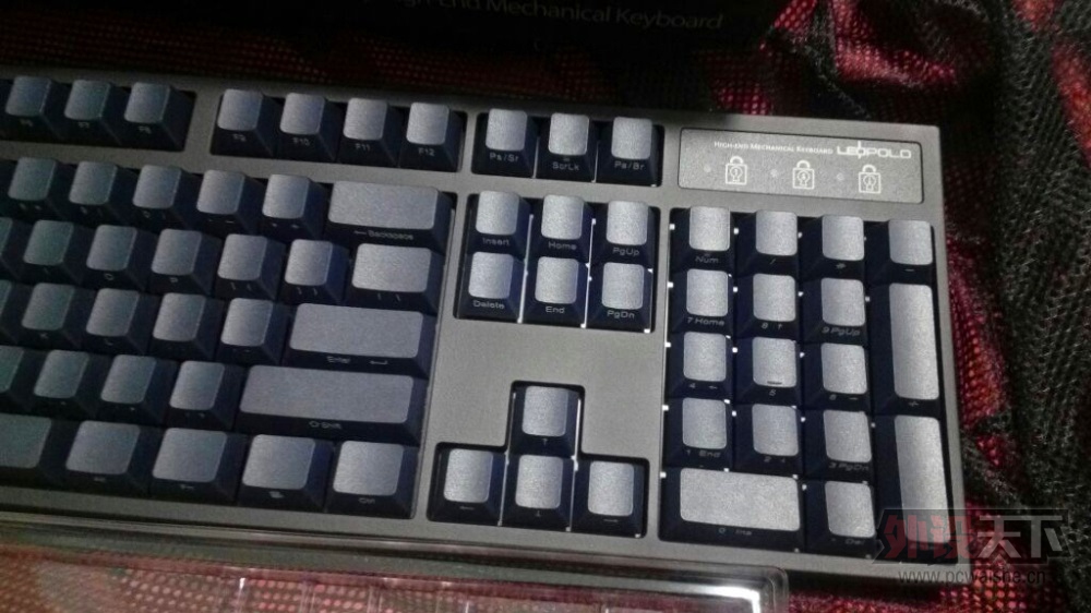 FILCO�޸У����Ժ��������ջ�е����leopold FC900R �������&��ñDIY