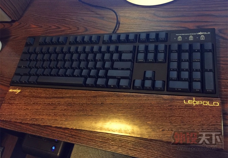 FILCO�޸У����Ժ��������ջ�е����leopold FC900R �������&��ñDIY