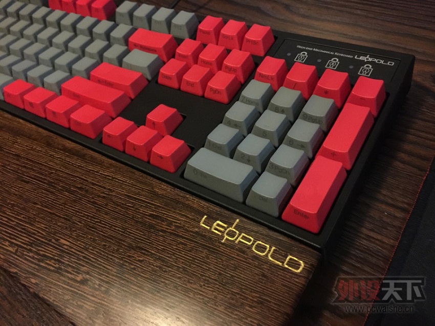 FILCO�޸У����Ժ��������ջ�е����leopold FC900R �������&��ñDIY