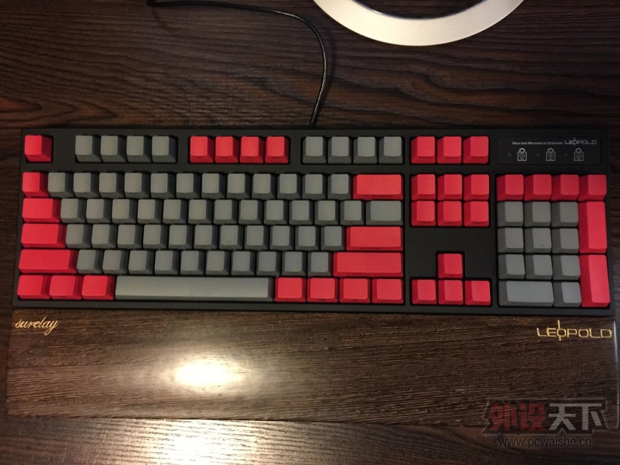 FILCO�޸У����Ժ��������ջ�е����leopold FC900R �������&��ñDIY